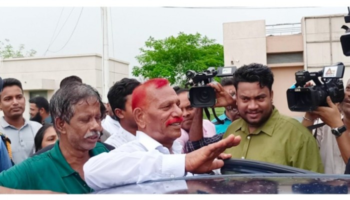 কারাগার থেকে হাসিমুখে বের হলেন ‘জল্লাদ’ শাহজাহান