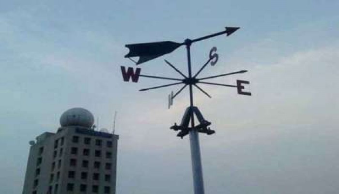 রাতে ৬০ কিমি বেগে ঝড় ও বজ্রবৃষ্টির পূর্বাভাস