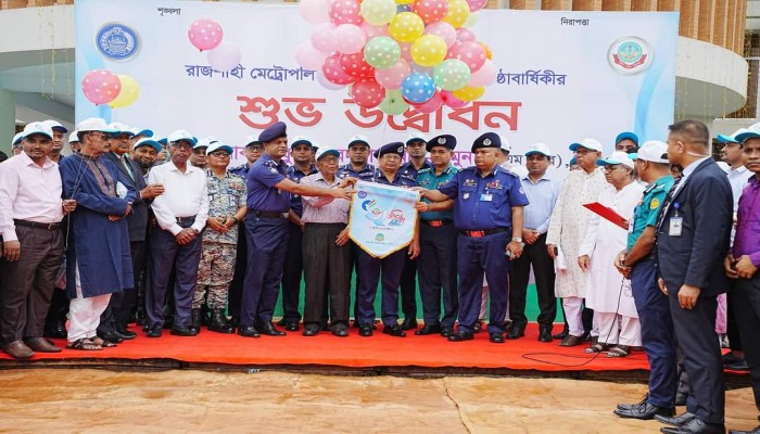 আরএমপির ৩২তম প্রতিষ্ঠাবার্ষিকী  উদ্বোধন করলেন আইজিপি 