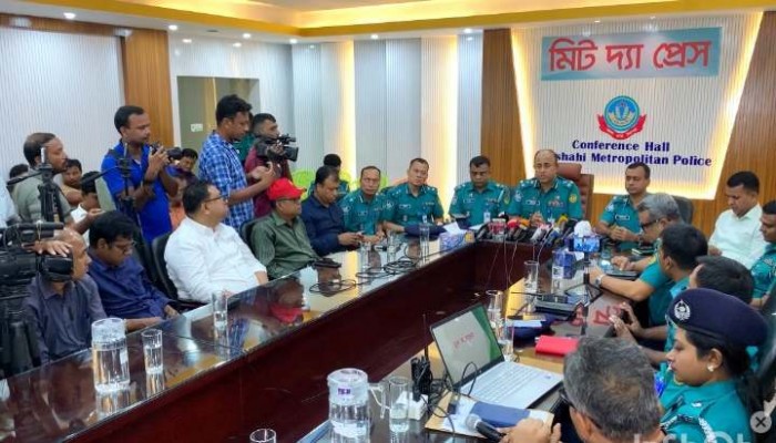 বর্তমান প্রেক্ষাপটে পরিস্থিতি স্বাভাবিক রাখতে মাঠে কাজ করছে পুলিশ- আরএমপি কমিশনার 